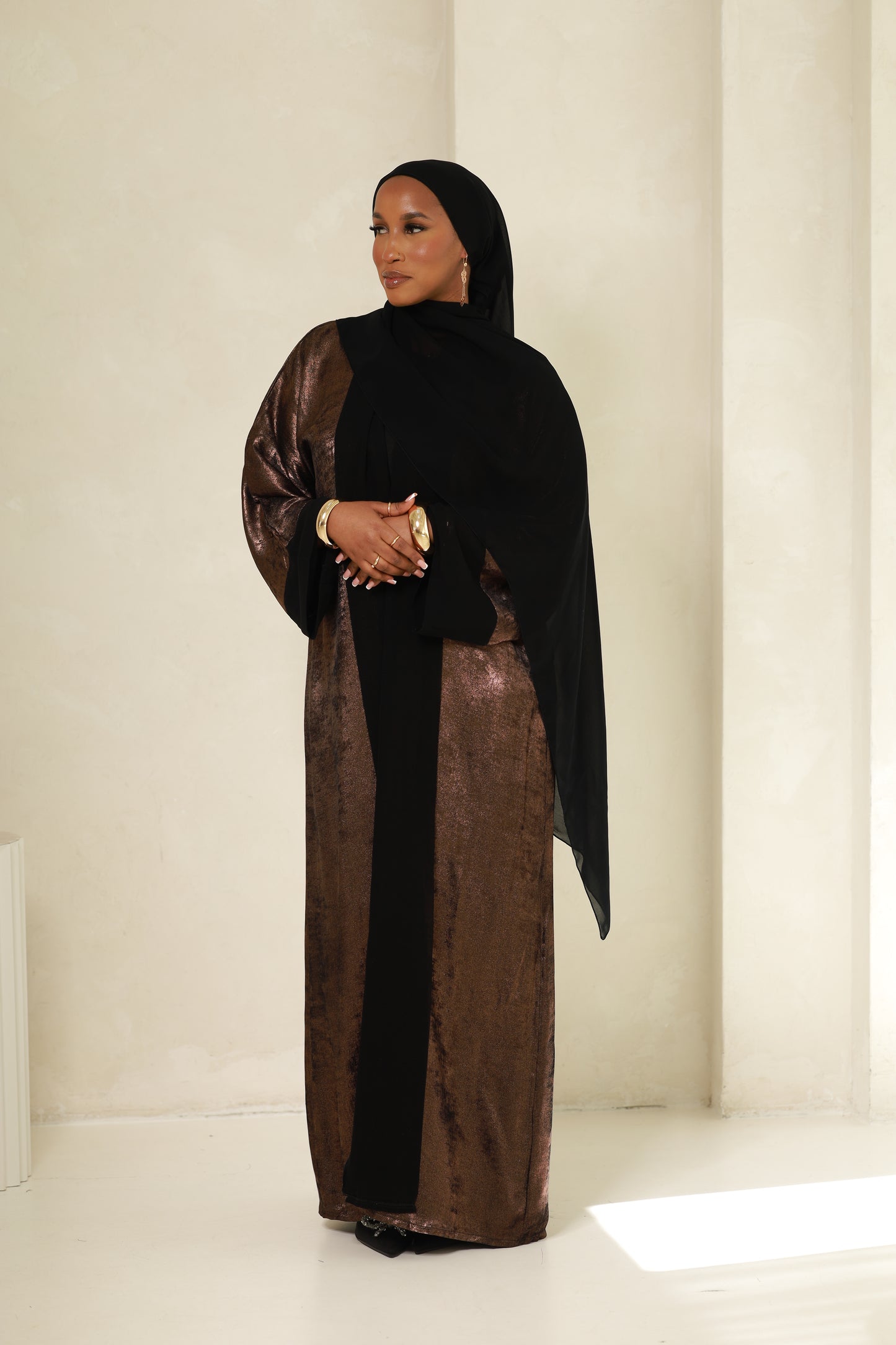 Zara Abaya - Rose Gold & Black