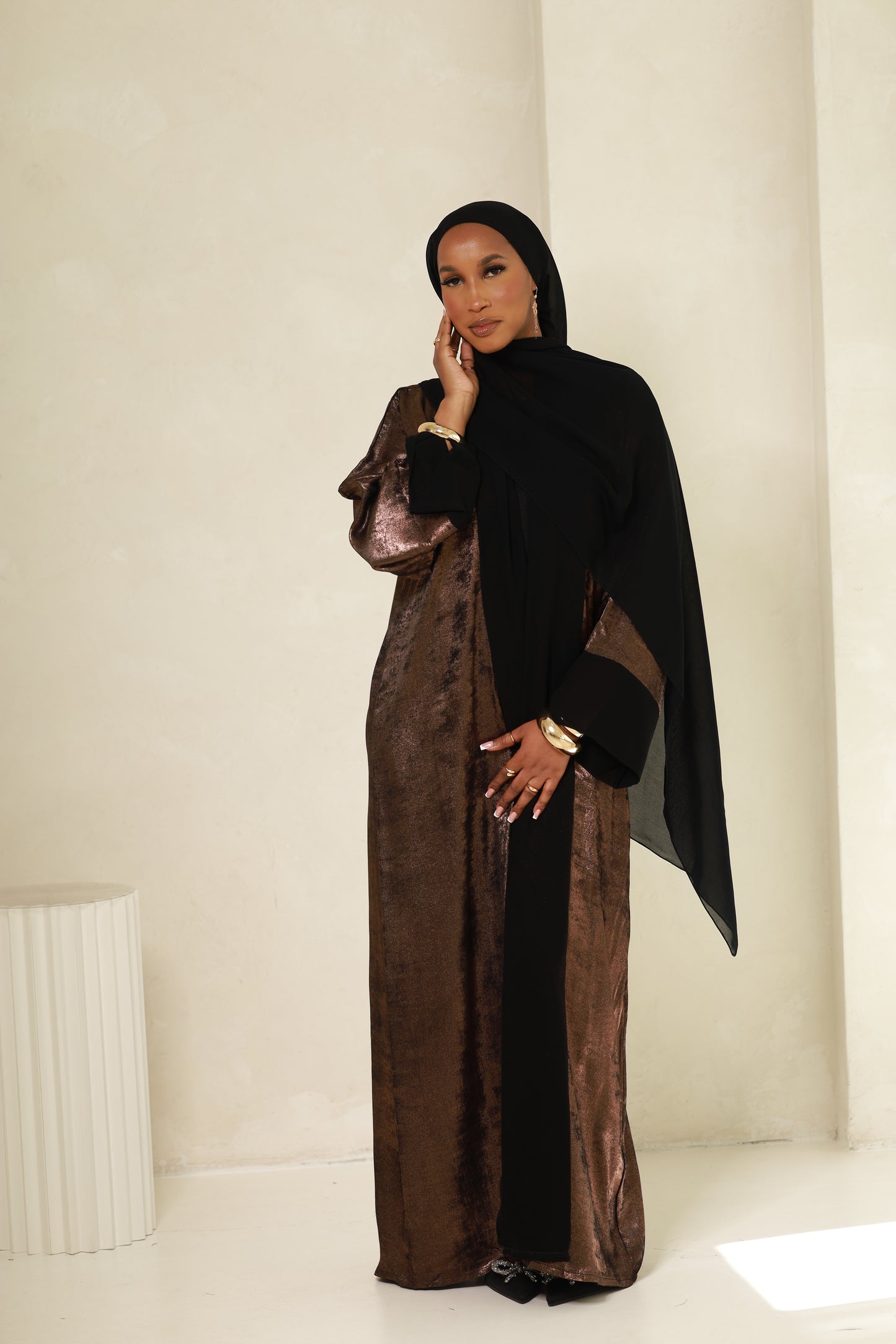 Zara Abaya - Rose Gold & Black