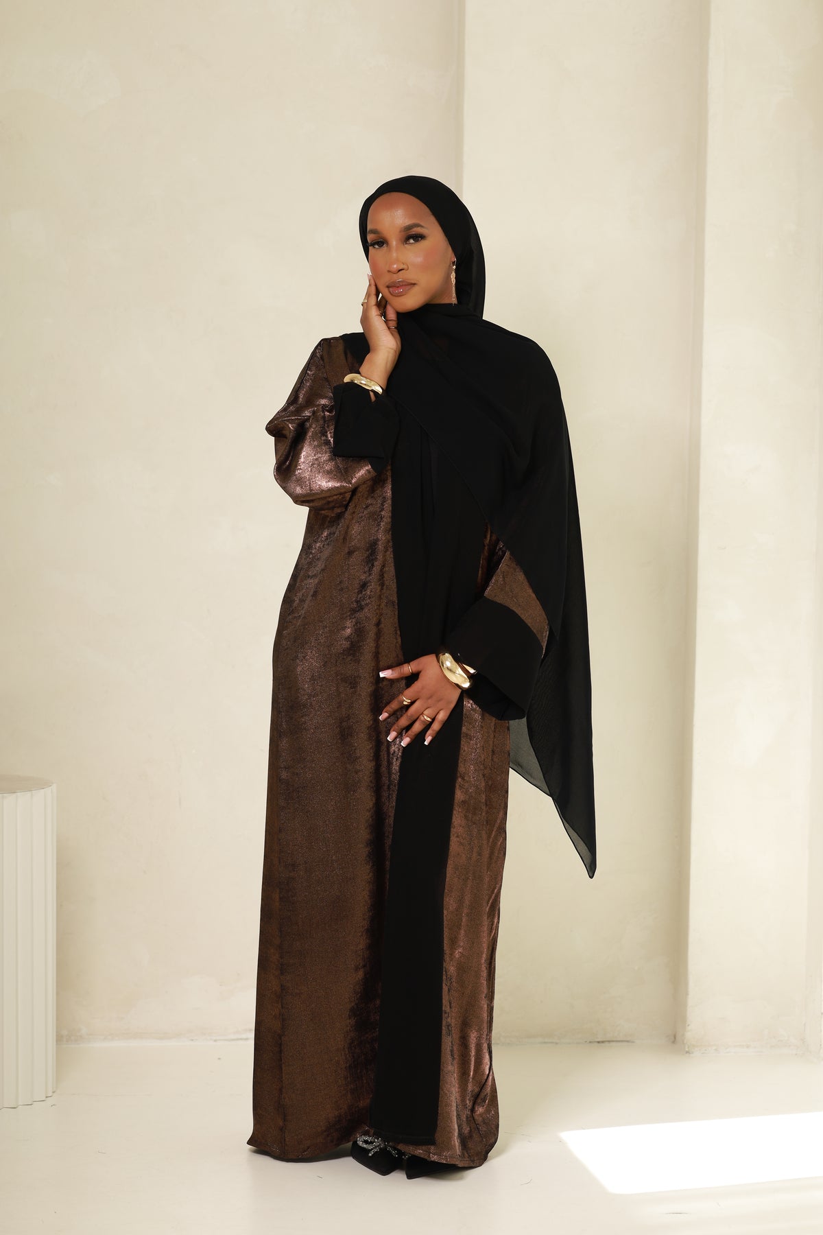 Zara Abaya - Rose Gold & Black